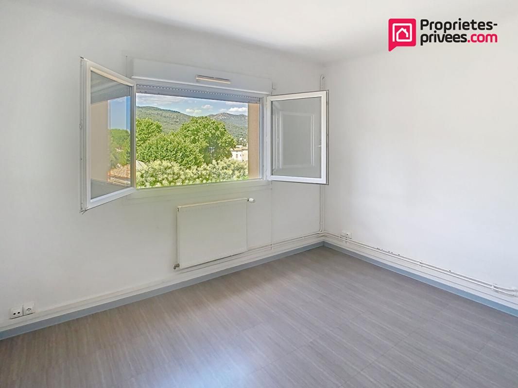 GANGES Appartement Ganges 4 pièce(s) 66 m2 3