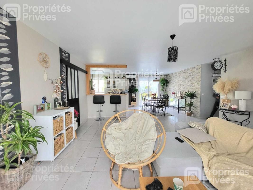 INTVILLE-LA-GUETARD Maison Intville La Guetard 5 pièce(s) 113 m2 3