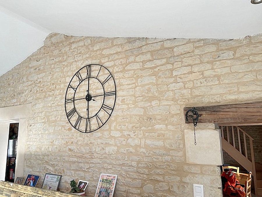 SAINT-JEAN-DE-LIVERSAY Longère en pierre rénovée - 193 m2 - 5 chambres - Terrain 3460 m2 clos 2