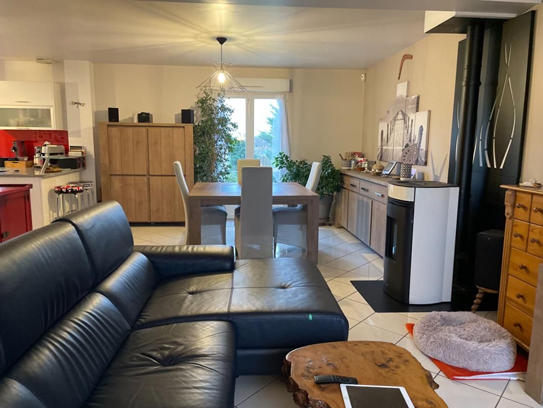 MAREUIL-LES-MEAUX Maison Mareuil Les Meaux 5 pièce(s) 110 m2 3