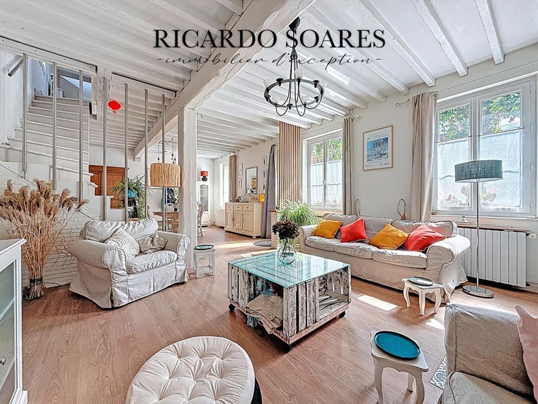 MAISON DE CHARME / 245m2 au sol / 5 CHAMBRES / ATELIER / GARAGE / JARDIN