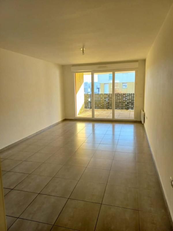 ISTRES Appartement Istres 3 pièce(s) 60 m2 + Terrasse ET Stationnement 2