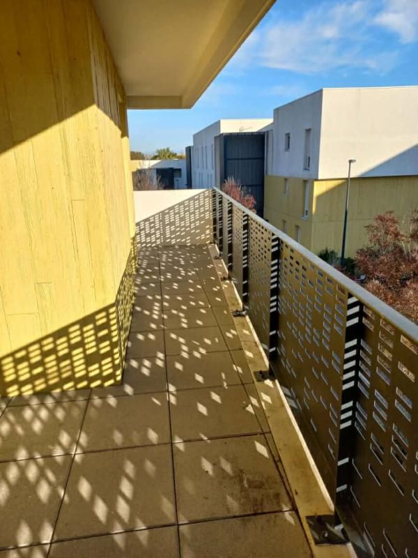 ISTRES Appartement Istres 3 pièce(s) 60 m2 + Terrasse ET Stationnement 3
