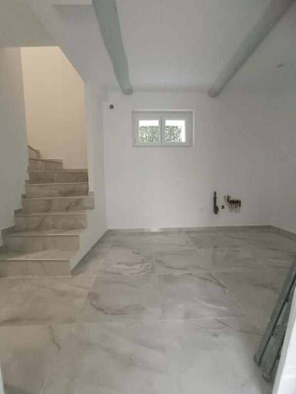 LA FARE-LES-OLIVIERS Maison La Fare Les Oliviers 3 pièce(s) 52 m2 4