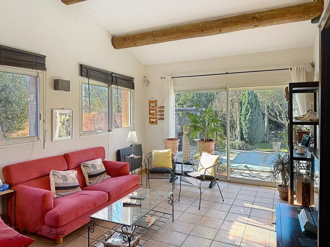 JONQUIERES-SAINT-VINCENT Jonquieres Saint Vincent maison   6 pièces110 m² , 4 chambres garage piscine et pool house 2