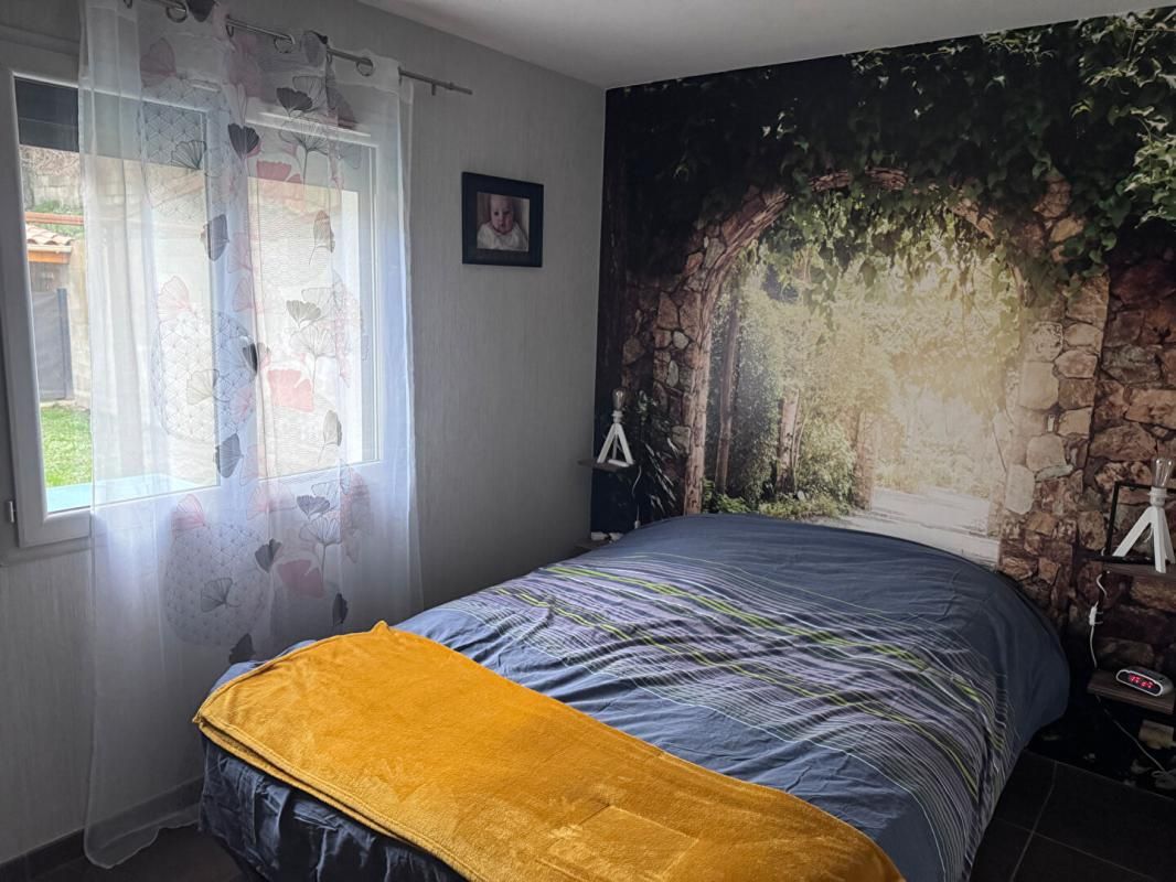 ALAIRAC Villa plain-pied avec dépendances village tous commerces 3