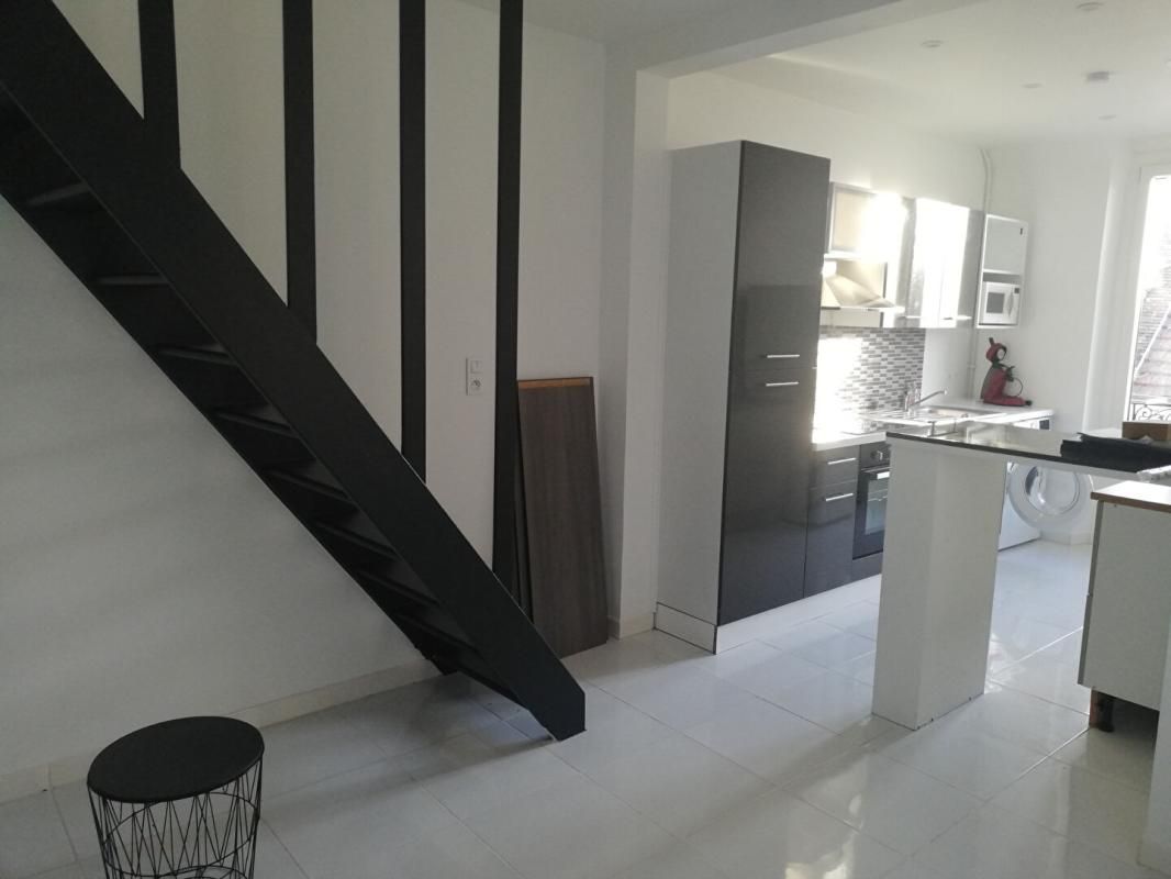 CERNAY-LA-VILLE Appartement Cernay La Ville 2 pièces 36 m2 3