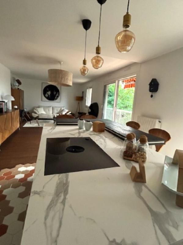 LYON-5E-ARRONDISSEMENT A VENDRE Exceptionnel - Exclusivité, grand Appartement T4 - T5  à Tassin La Demi Lune  limite Point du jour 2