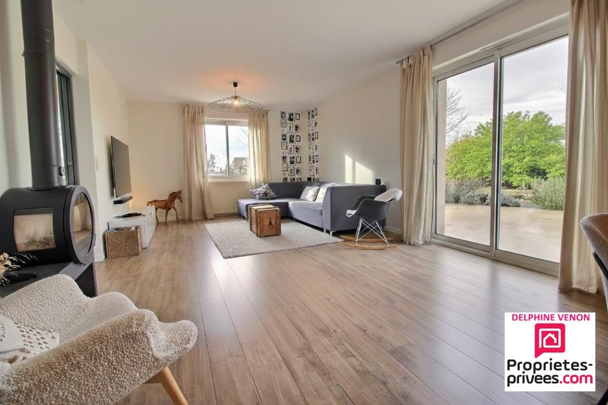 CHATEAUNEUF-SUR-LOIRE Exclusivité - Maison 5 chambres proche des écoles et des commerces sur un terrain de 1700 m² environ à Châteauneuf Sur Loire 3