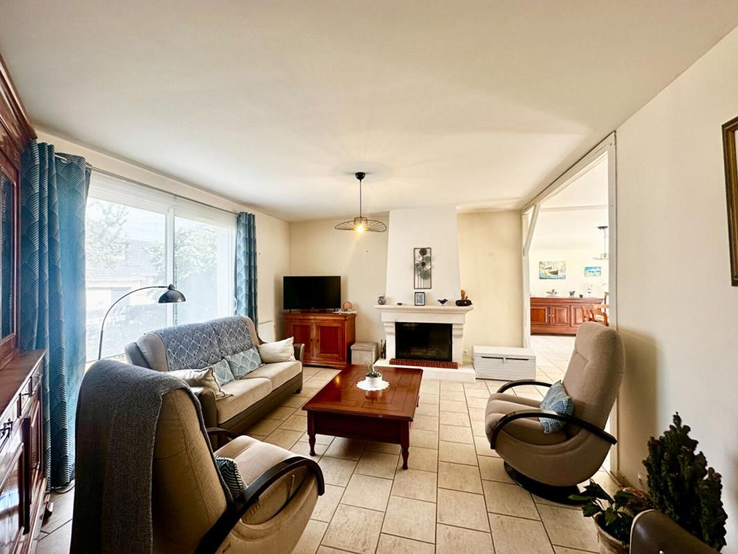 LA MEMBROLLE-SUR-LONGUENEE Maison Longuenee En Anjou 7 pièce(s) 130 m2 3