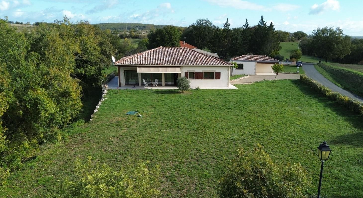 PUYLAROQUE Maison de plain-pied tout confort de 145 m² 1