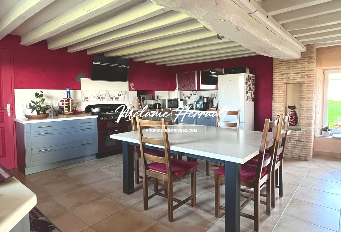 PARIGNE-L'EVEQUE Maison ancienne rénovée - 9 pièces - Parigné-l'Évêque (72) 4
