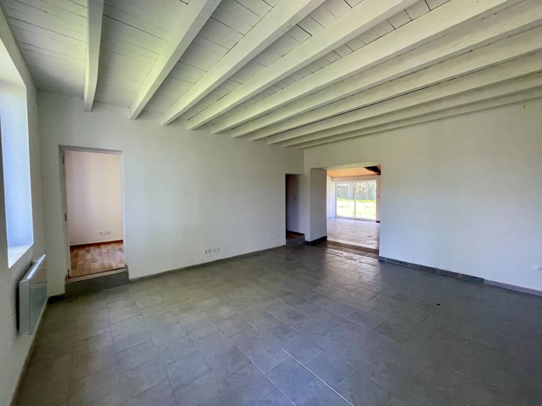 LARUSCADE Maison Familiale Laruscade 162 m2 - 6 chambres 3