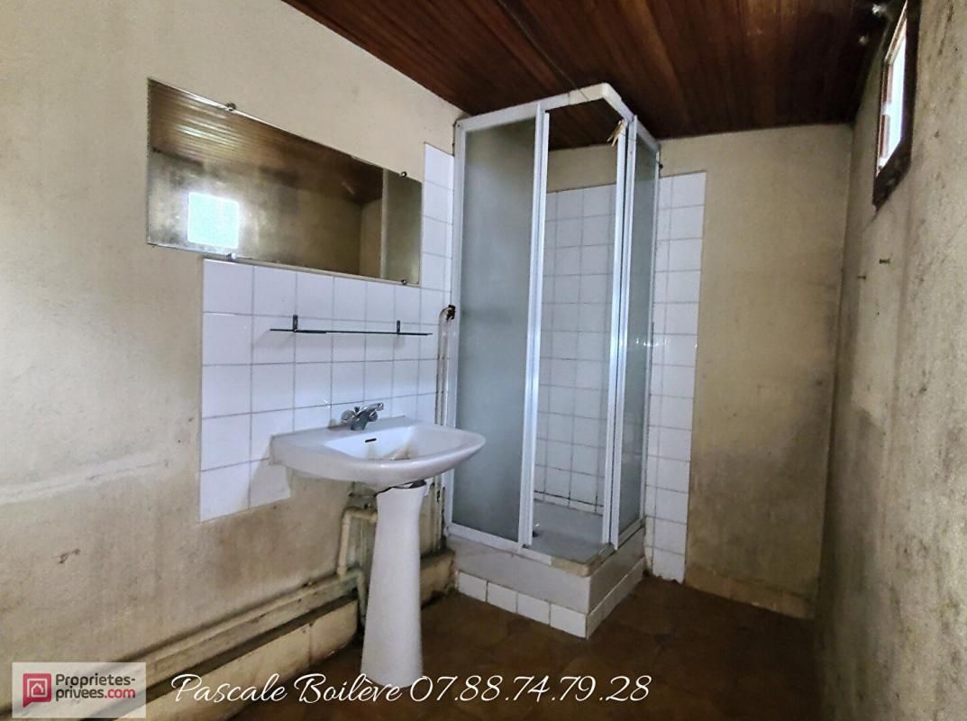 VERNANTES Maison à rénover  centre Bourg  - VERNANTES (49390) 4