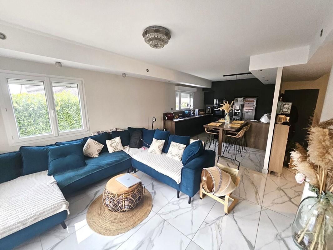 MARCILLY-SUR-TILLE Spacieuse maison récente en DPE A 2