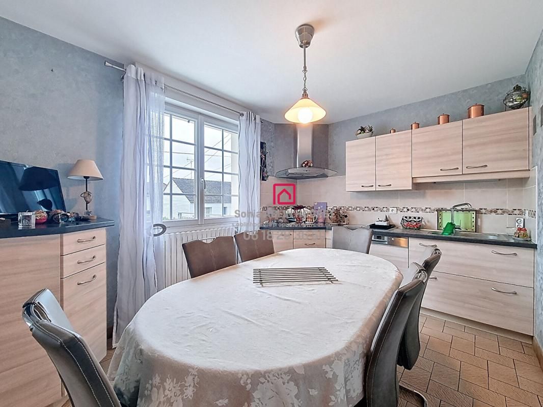 CRAON Maison 80 m²- 3 CHAMBRES 2