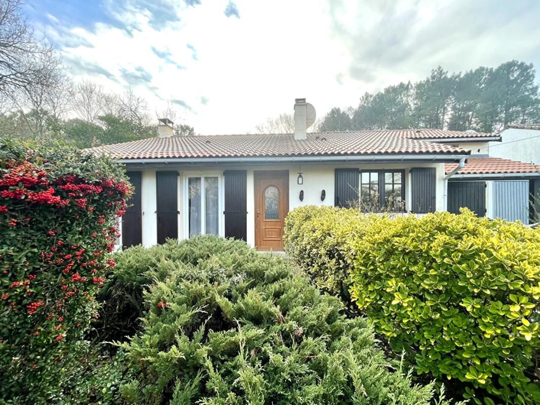 CESTAS Maison Cestas 5 pièce(s) 100 m2 + véranda + garage 1