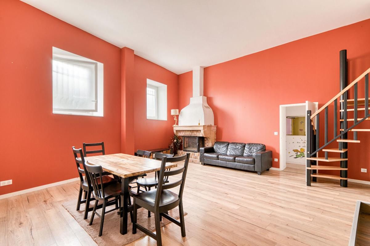 SAINTE-FOY-LES-LYON Exclusivité - Sainte Foy lès Lyon (69)  - Appartement duplex 3 pièce(s) 95.70 m2 2