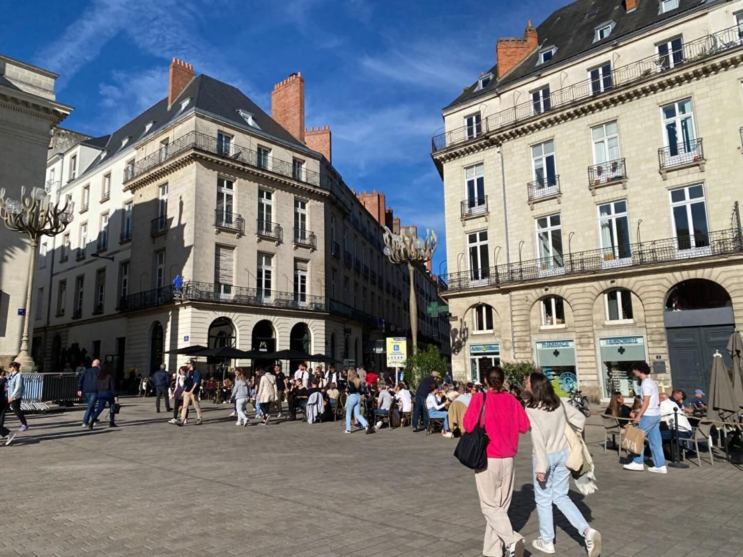 NANTES 44000 NANTES - LOCAL COMMERCIAL 40 M²  A LOUER, QUARTIER GRASLIN 4