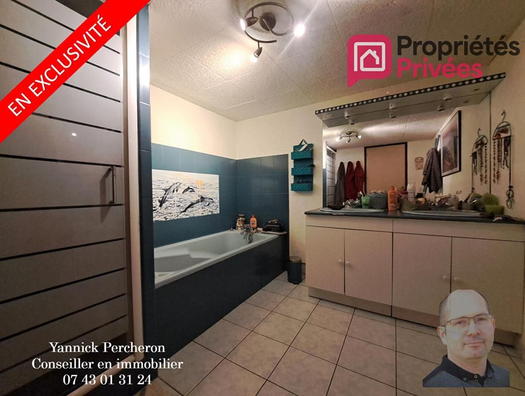 NOYANT Maison  6 pièce(s) 135 m2 3