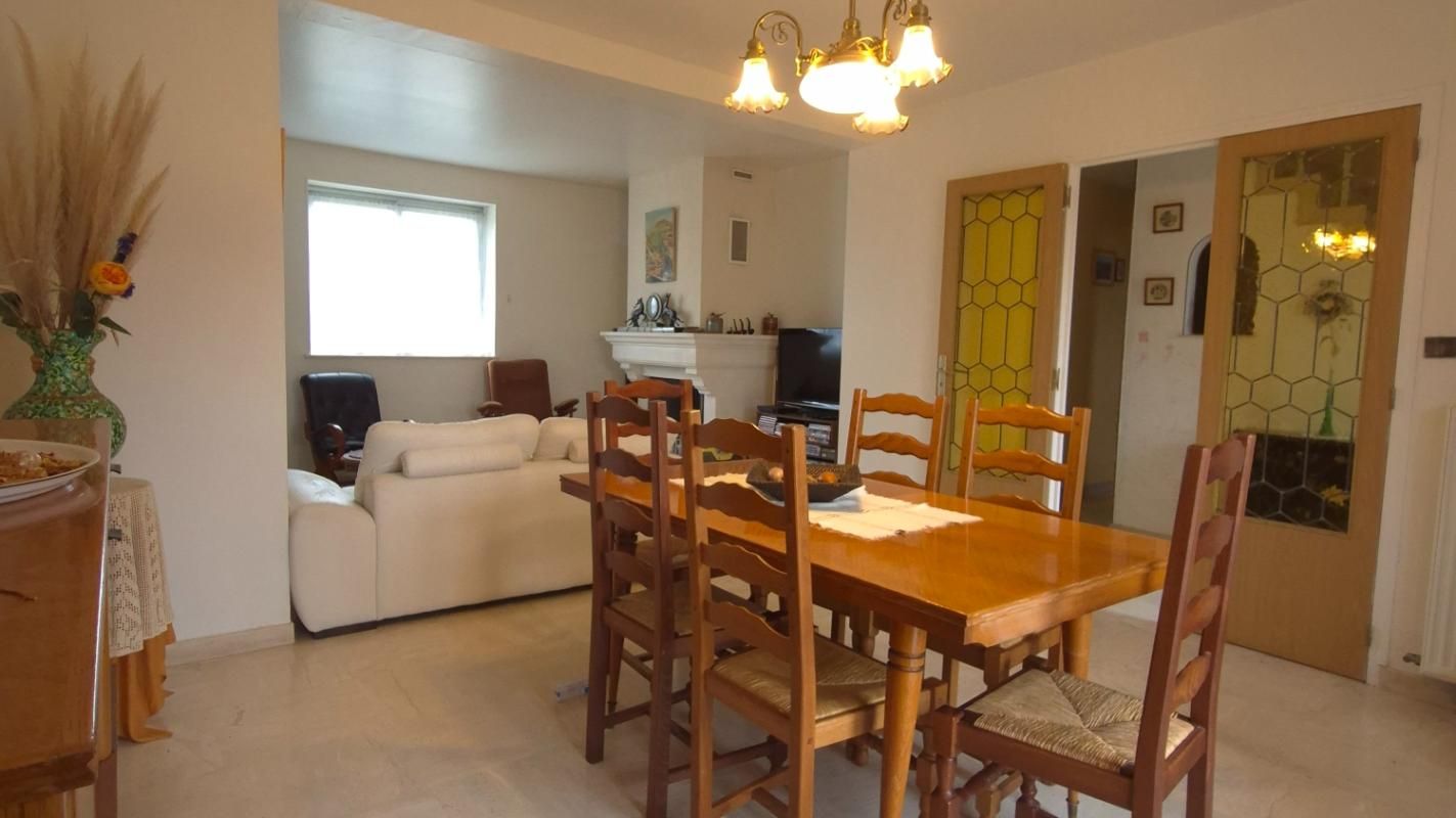 NANGIS Maison familiale à fort potentiel à NANGIS 6 pièce(s) 133 m2 2