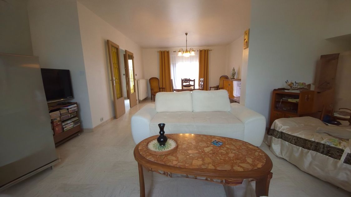 NANGIS Maison familiale à fort potentiel à NANGIS 6 pièce(s) 133 m2 4