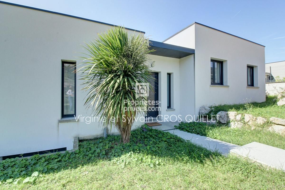 MONTASTRUC-LA-CONSEILLERE Villa T5 contemporaine Montastruc La Conseillere 160 m² 2