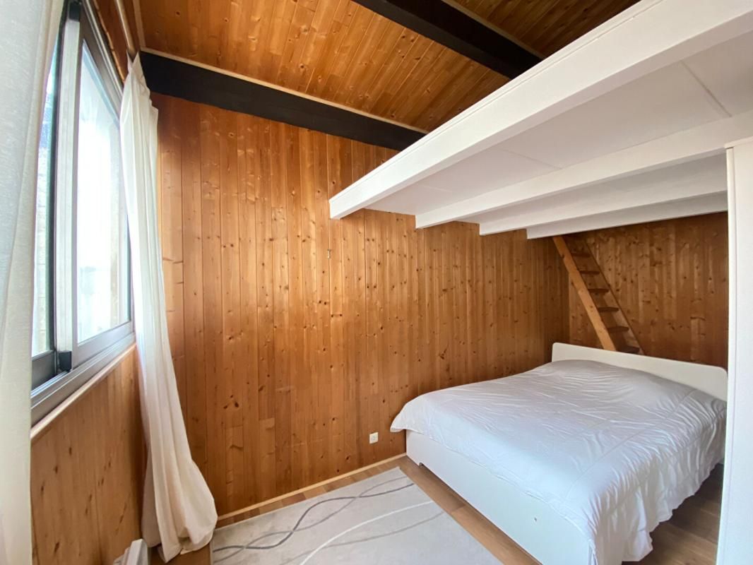 BORDEAUX Charmant appartement T4 Place Ste Eulalie à Bordeaux 3