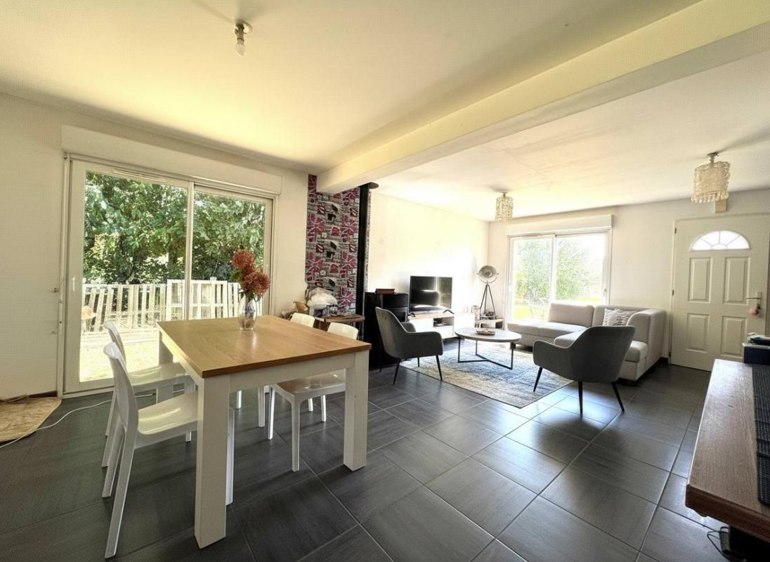 ROUGEMONTIERS Maison 6 pièce(s) 98 m2 2