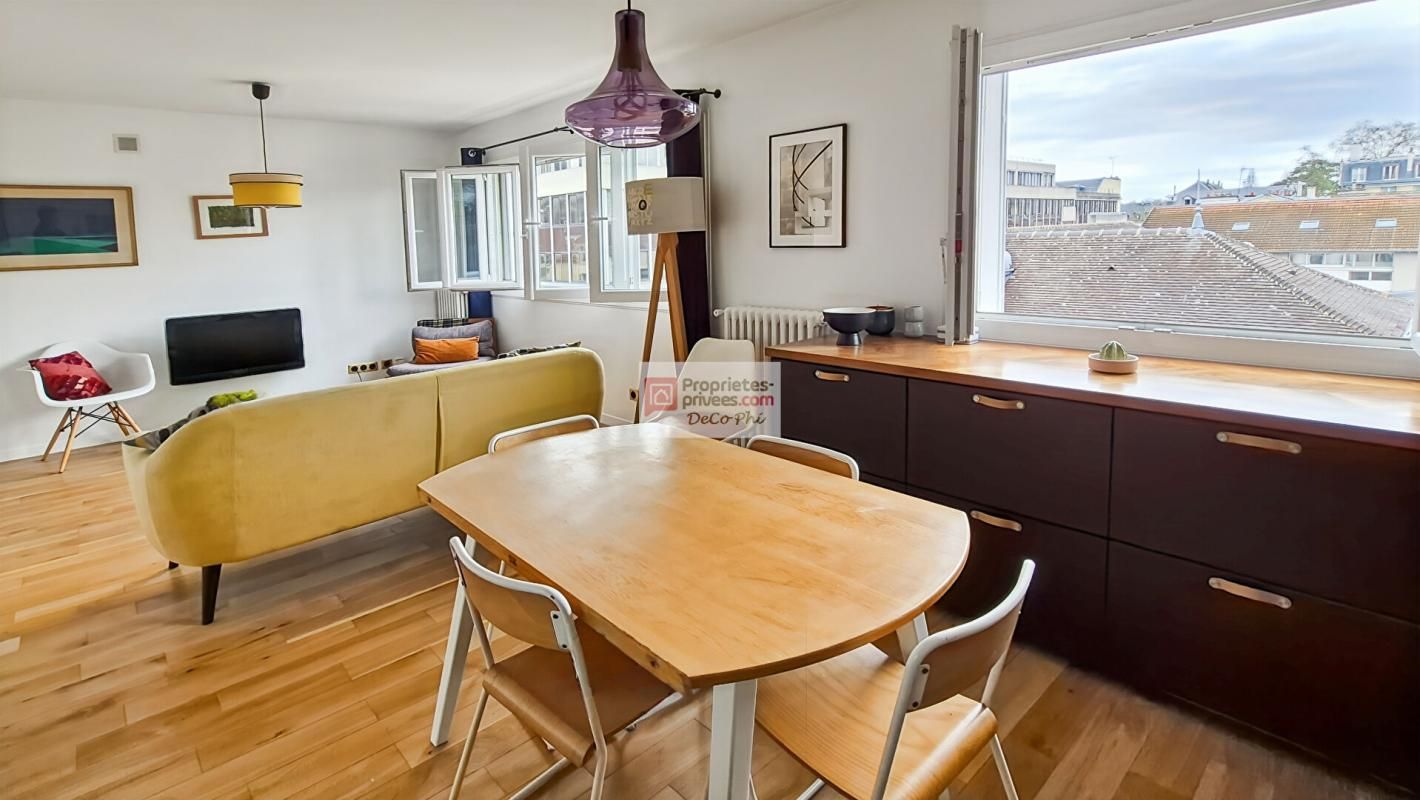 VERSAILLES Appartement  en TBE  3 pièces  60 m2  calme et vue dégagée 4