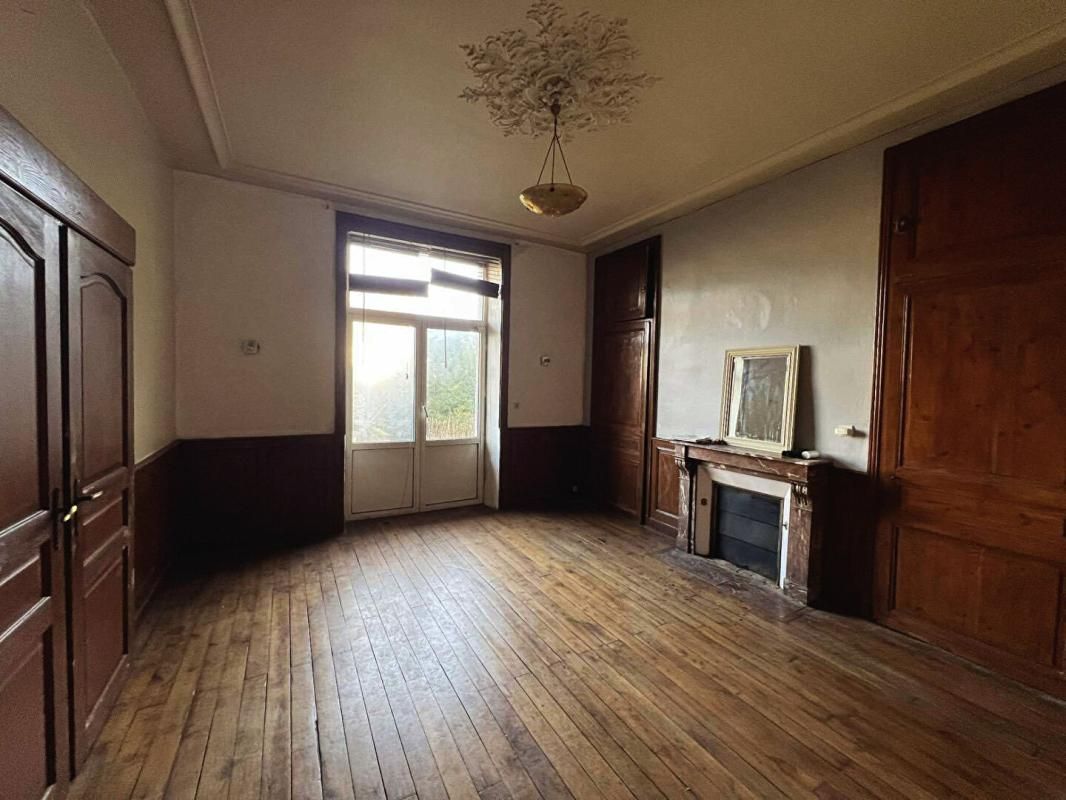 SAINT-YRIEIX-LA-PERCHE Maison Saint Yrieix La Perche 240 m2 3