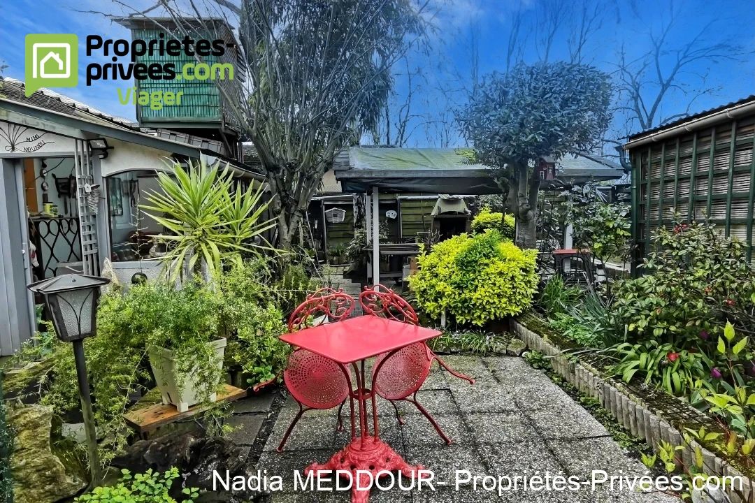 NOISY-LE-GRAND Cabanon sur vide sanitaire Noisy Le Grand 3 pièce(s) 62 m2+ annexe+garage 1