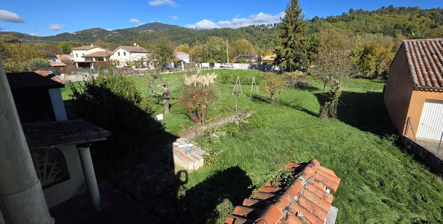LALEVADE-D'ARDECHE Maison de 163 m2 avec appartement indépendant et Entrepôt de 90 m² 3