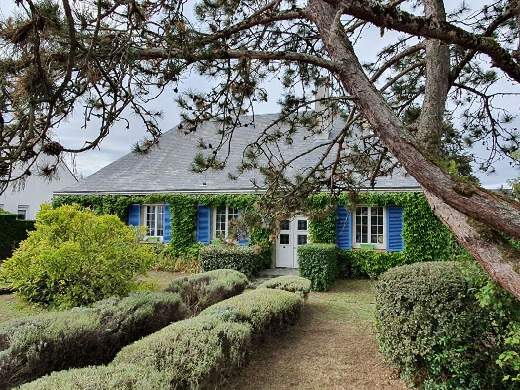 CHATEAUROUX Maison  individuelle 6 pièce(s) 180 m2 sur jardin de 1942m2 1