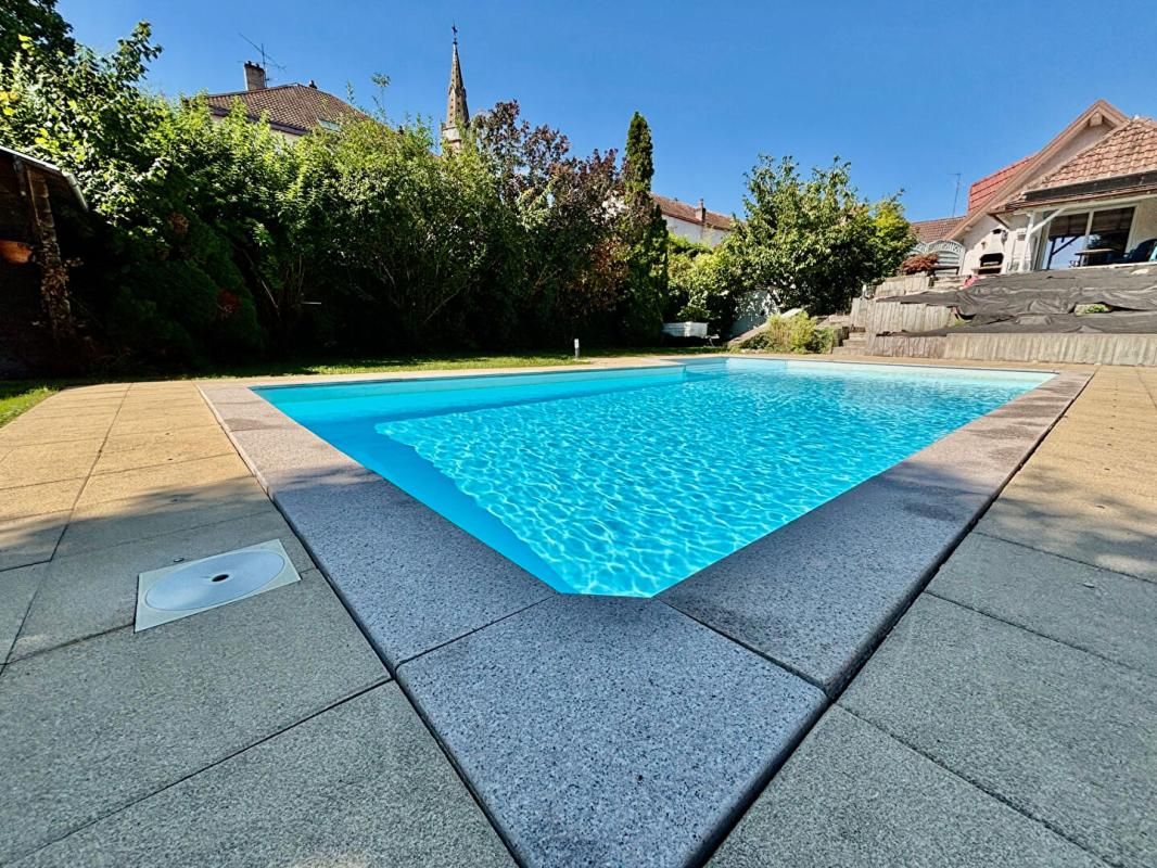 SELONCOURT Maison en pierre avec piscine , 125 m² , Jardin sans vis-à-vis 2