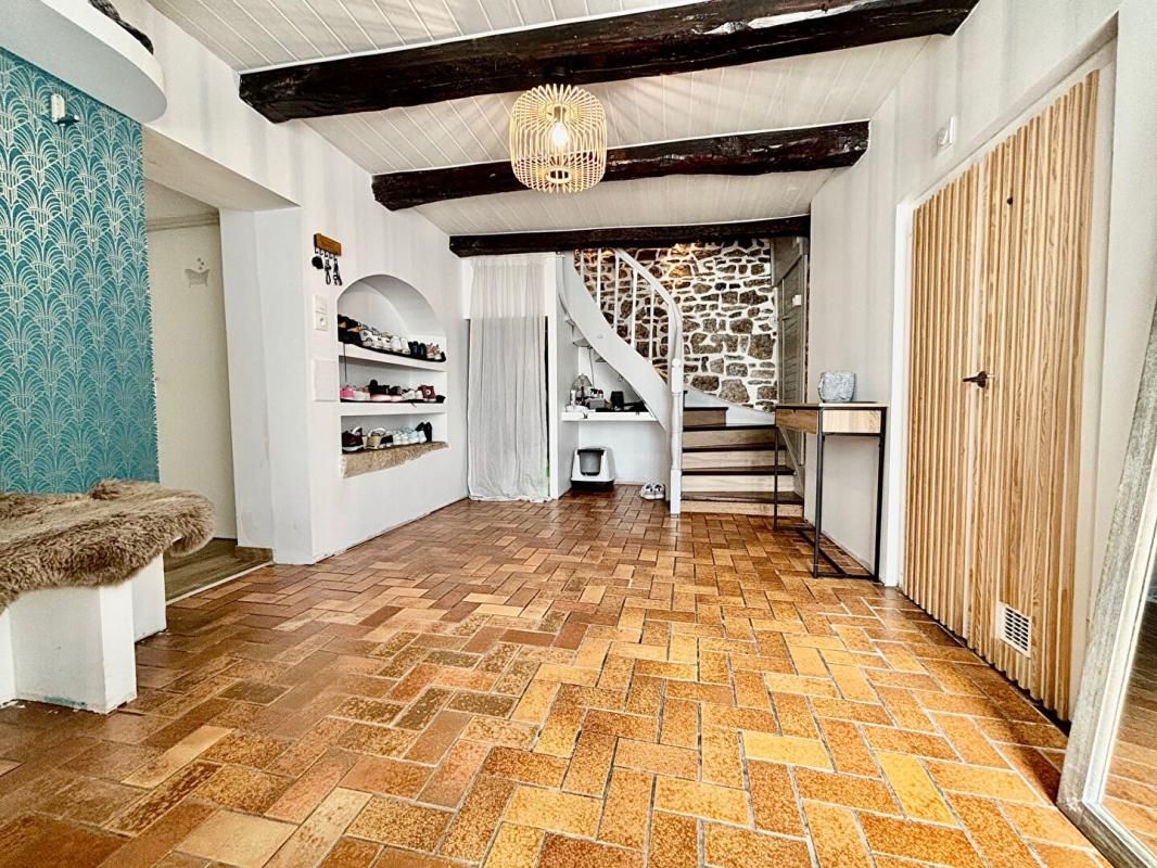 SELONCOURT Maison en pierre avec piscine , 125 m² , Jardin sans vis-à-vis 3