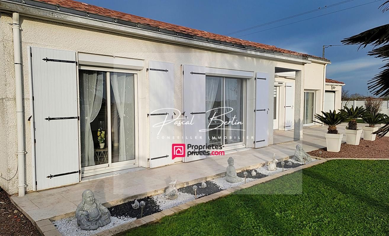 LONGEVILLE-SUR-MER Maison Longeville Sur Mer  6 pièce(s) 122 m2 2
