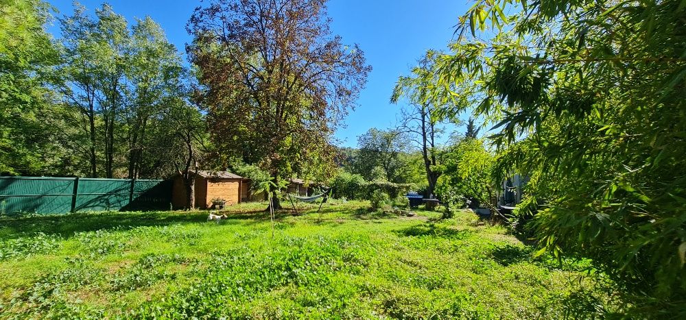 LAVAL-PRADEL Maison familiale sur 1ha de terrain 2