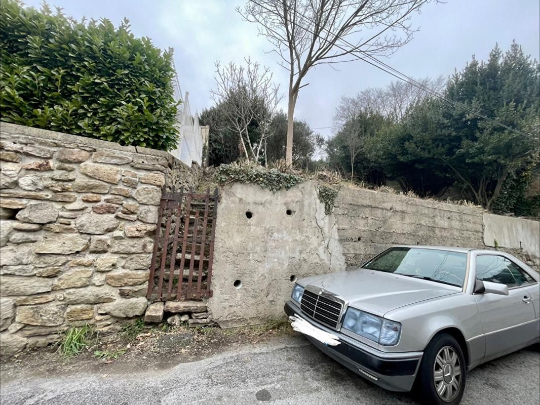 LA GRAND-COMBE A découvrir : terrain constructible de 467m2 avec vue panoramique - proche Alès 4