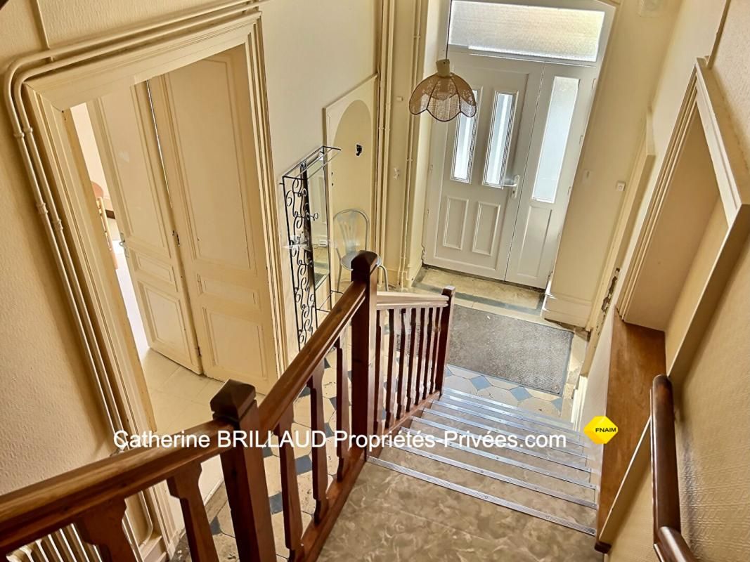 CHAILLE-LES-MARAIS Maison Chaille Les Marais 35 pièce(s) 1150 m2 2