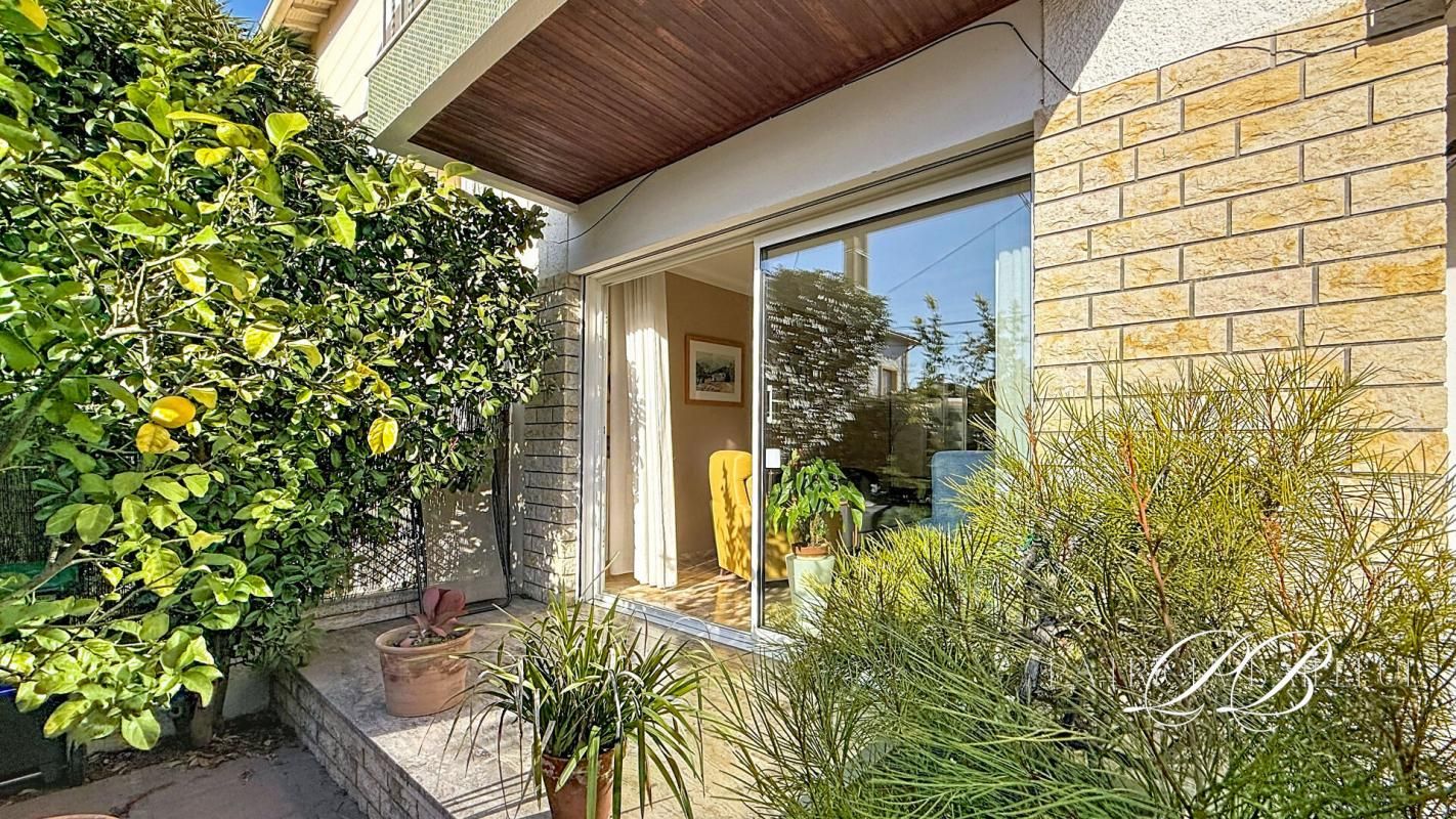 Maison  de ville avec jardin  et garage Perpignan 5 pièce(s)