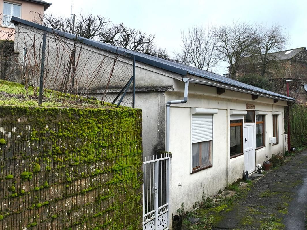 VILLEFRANCHE-DE-PANAT Maison de ville 3 pièces - 97 m² habitables 2