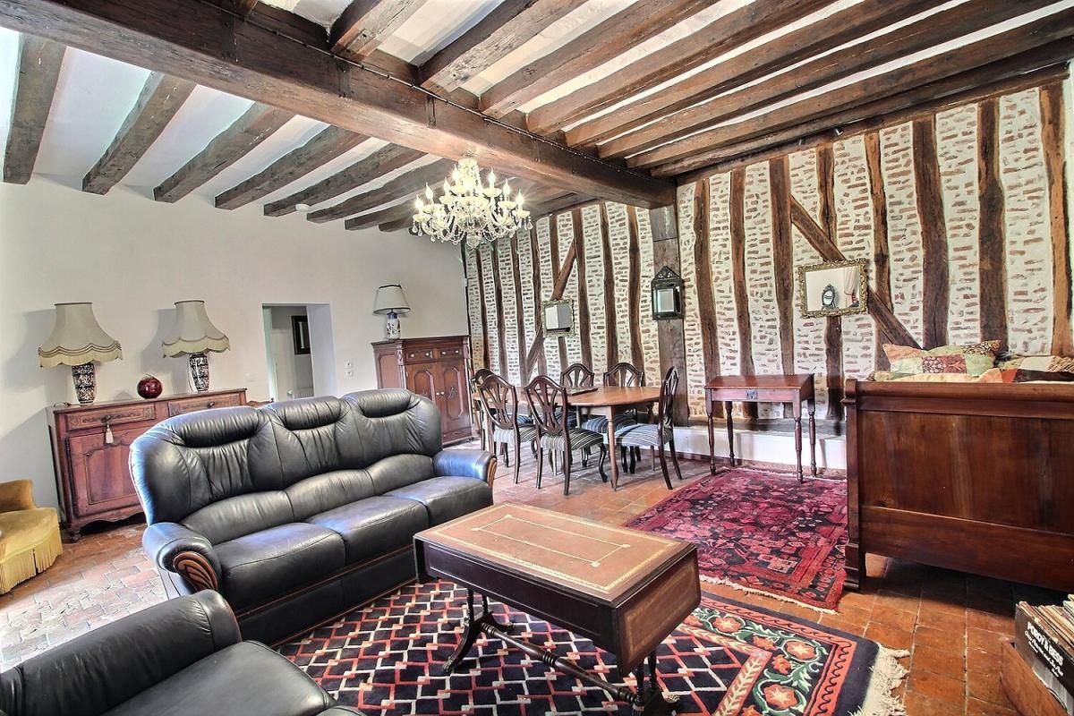 VIEILLES-MAISONS-SUR-JOUDRY Maison Vieilles Maisons Sur Joudry 11 pièce(s) 310 m2 3