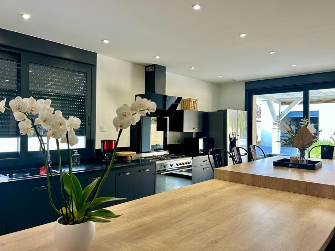 ROANNE MAISON ROANNE 2