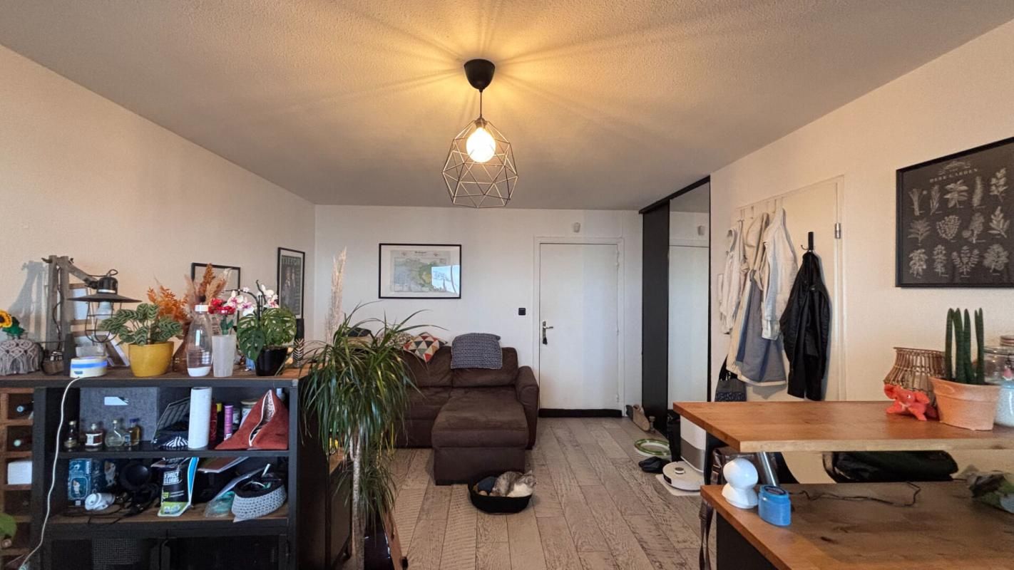 BORDEAUX Appartement Bordeaux 2 pièce(s) 42.44 m2 4