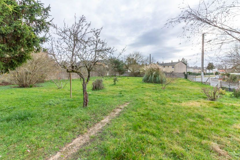 CHABRIS Maison Chabris 7 pièce(s) 202 m2 4