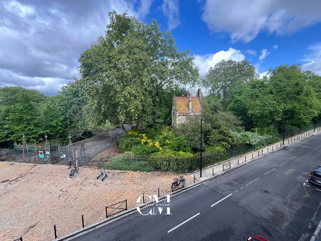 BORDEAUX BUREAUX/APPARTEMENT- T3- Bordeaux- Caudéran - parc Bordelais - parking - 90 m2 1