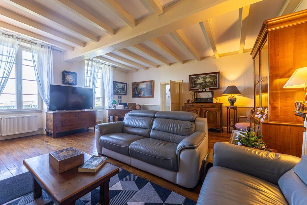 JARNAC-CHAMPAGNE Maison charentaise 327 m² ! Crist390793 4
