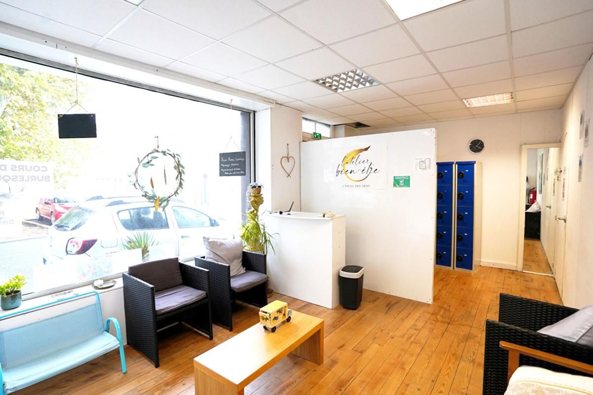 LEZIGNAN-CORBIERES Immeuble Lezignan Corbieres 14 pièce(s) 4