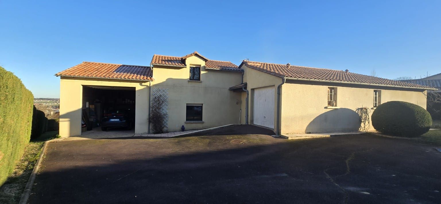 BOULAZAC Boulazac Maison d'architecte  plus piscine couverte sur 162 m2 en vente à terme libre soit bouquet plus rente 4